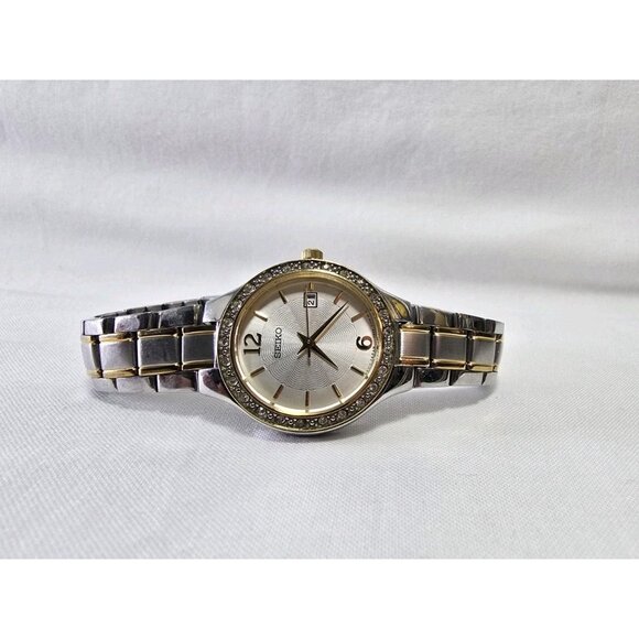 Ladies Seiko 6N22-00D0 Two Tone Accented Calendar Quartz Watch New Battery - Picture 4 of 8